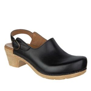 Dansko Madison clog sligback strap smooth black leather comfort buckle classic